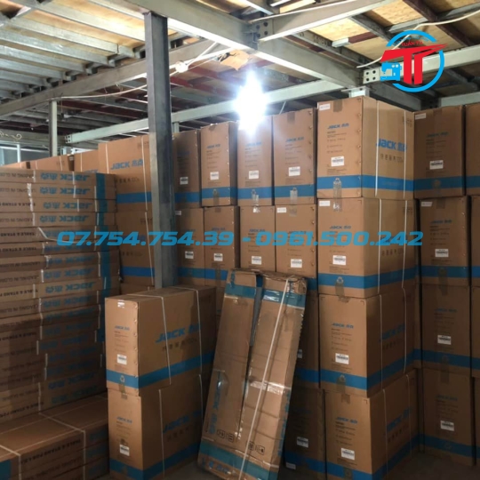 CHO THUÊ MÁY MAY CÔNG NGHIỆP GIÁ RẺ TẠI TPHCM 